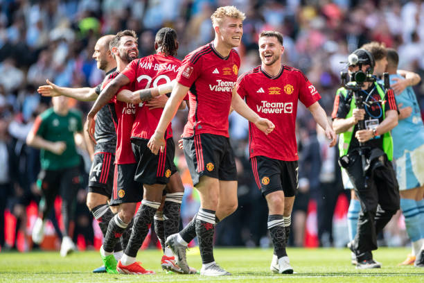 曼联首次亮 曼联首次亮